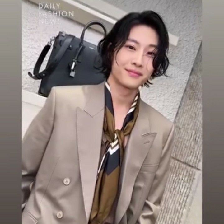 Recent activity shot of Lee Jongwon