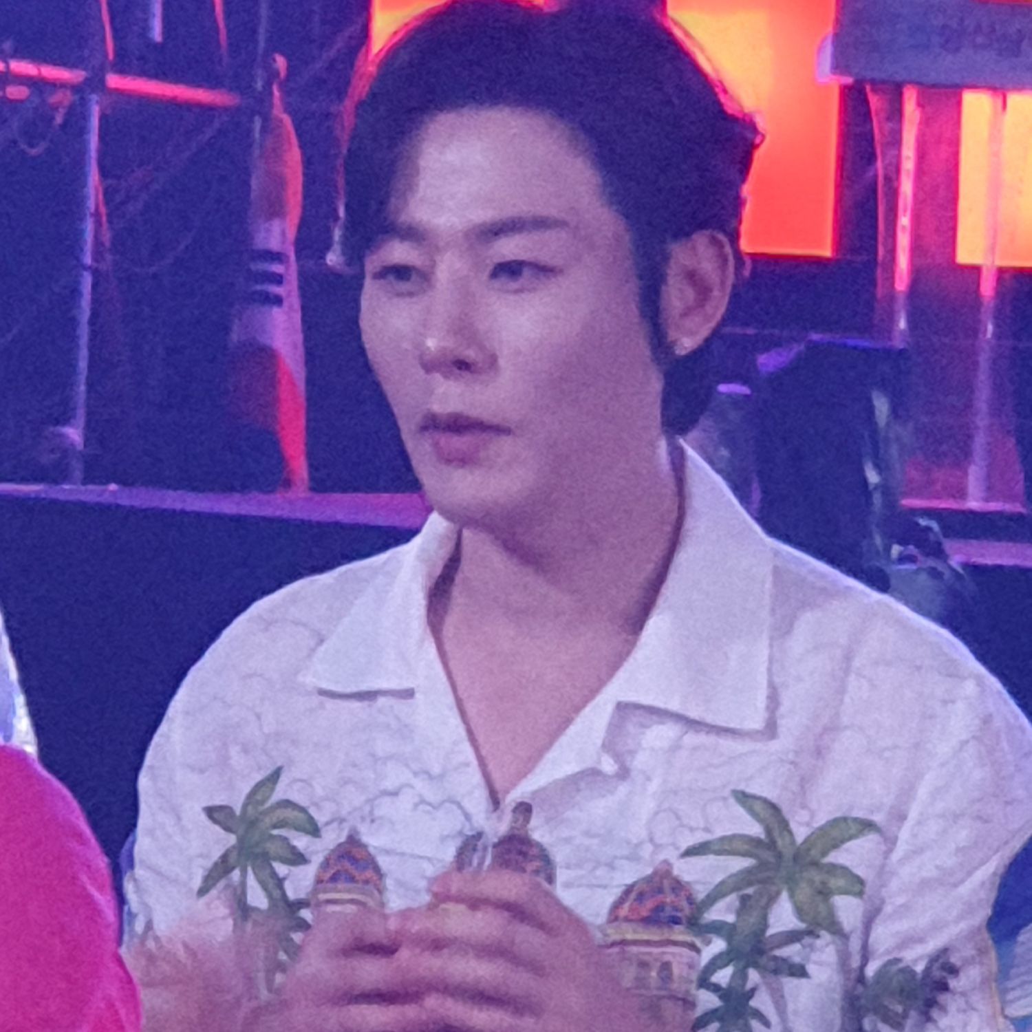 A moment captured by a fan of Kang Moonkyung