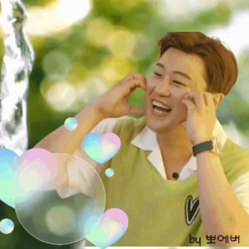 Behind-the-scenes cut of Kim Hojoong