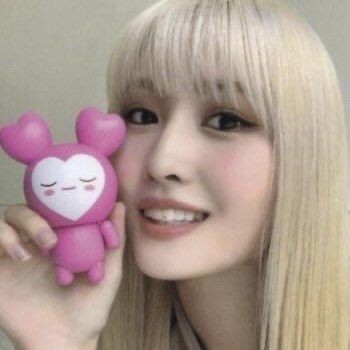 모모의 최신 사진