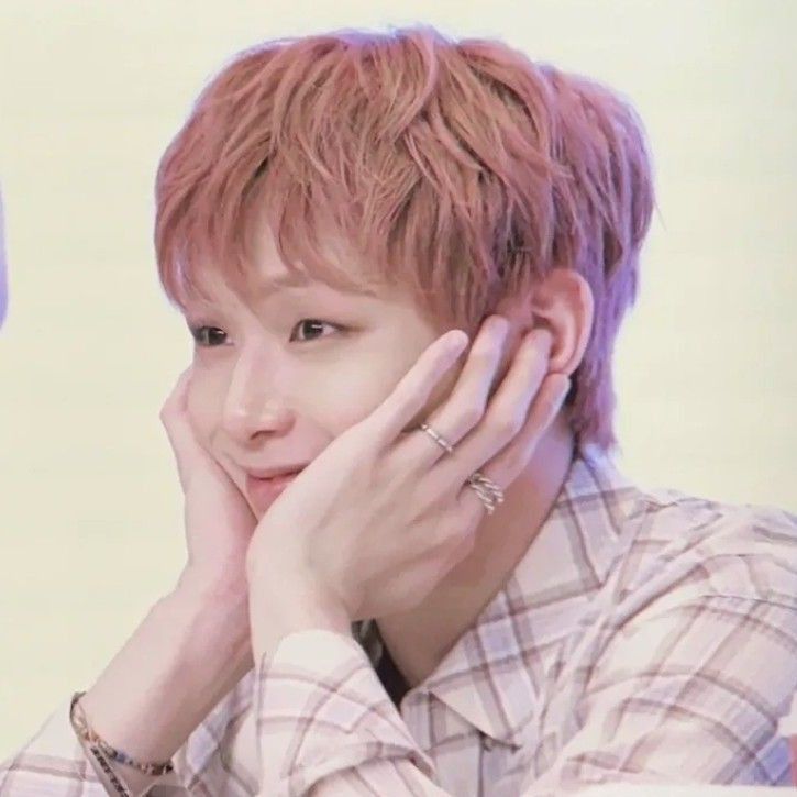 Behind-the-scenes cut of Secret Garden