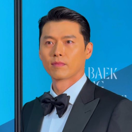 Behind-the-scenes cut of Hyun Bin
