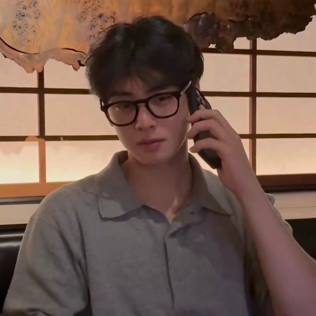 Momen yang diabadikan oleh penggemar Cha Eunwoo