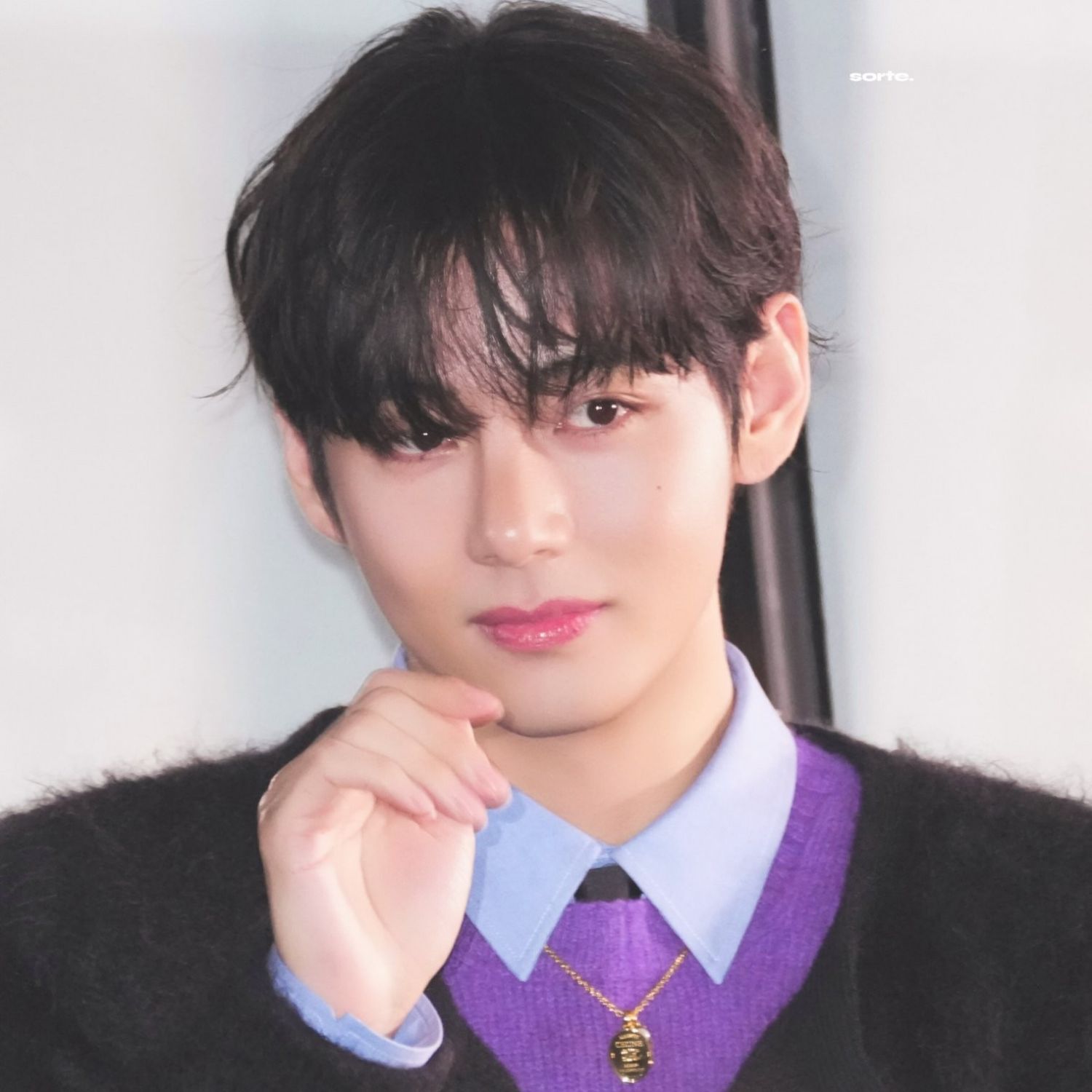 Latest photo of Kim Taehyung (V)