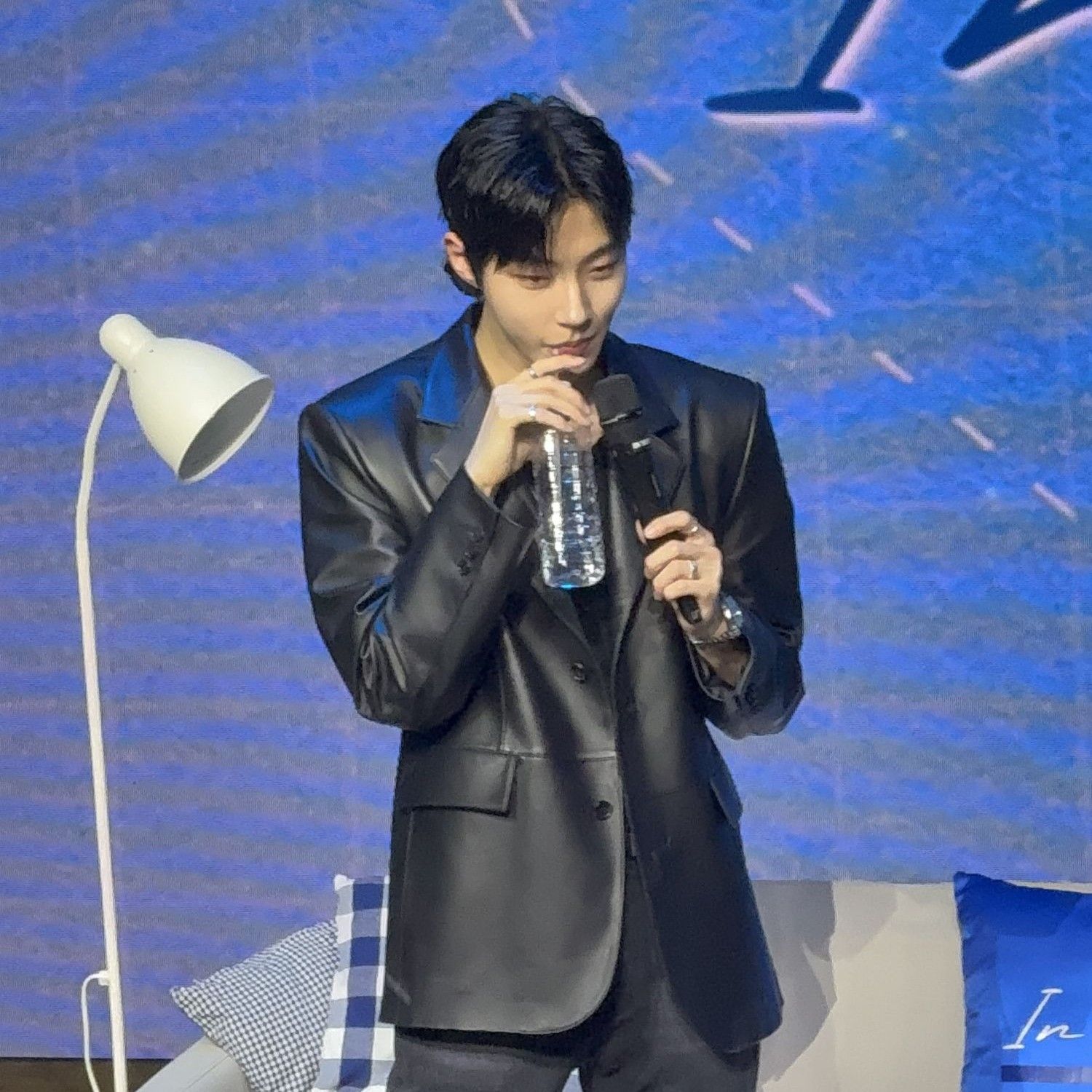 Foto kegiatan terbaru dari Hwang Inyoup