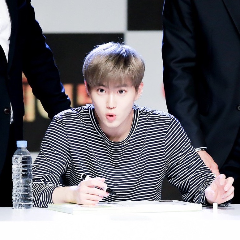 粉絲拍下的Suho瞬間