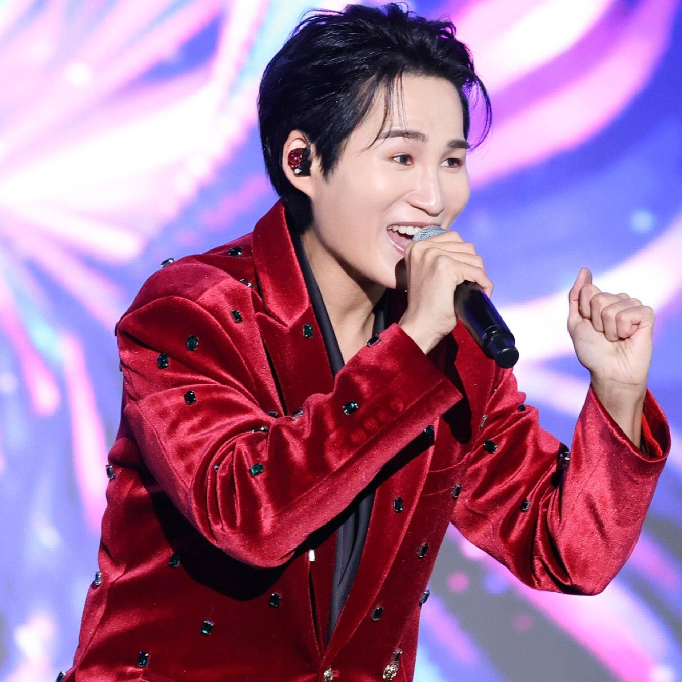 A moment captured by a fan of Kim Heejae