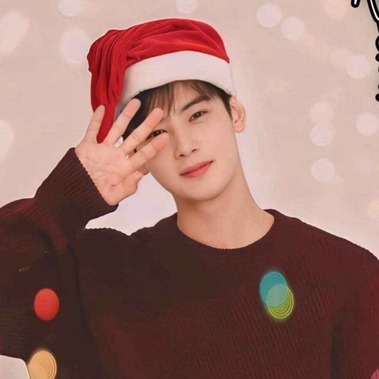 A moment captured by a fan of Cha Eunwoo