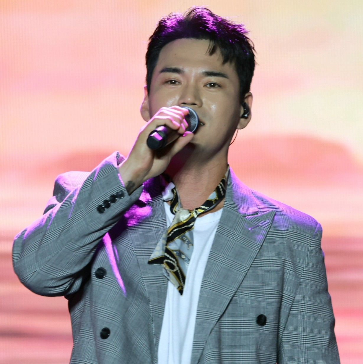 Recent activity shot of Lee Jung