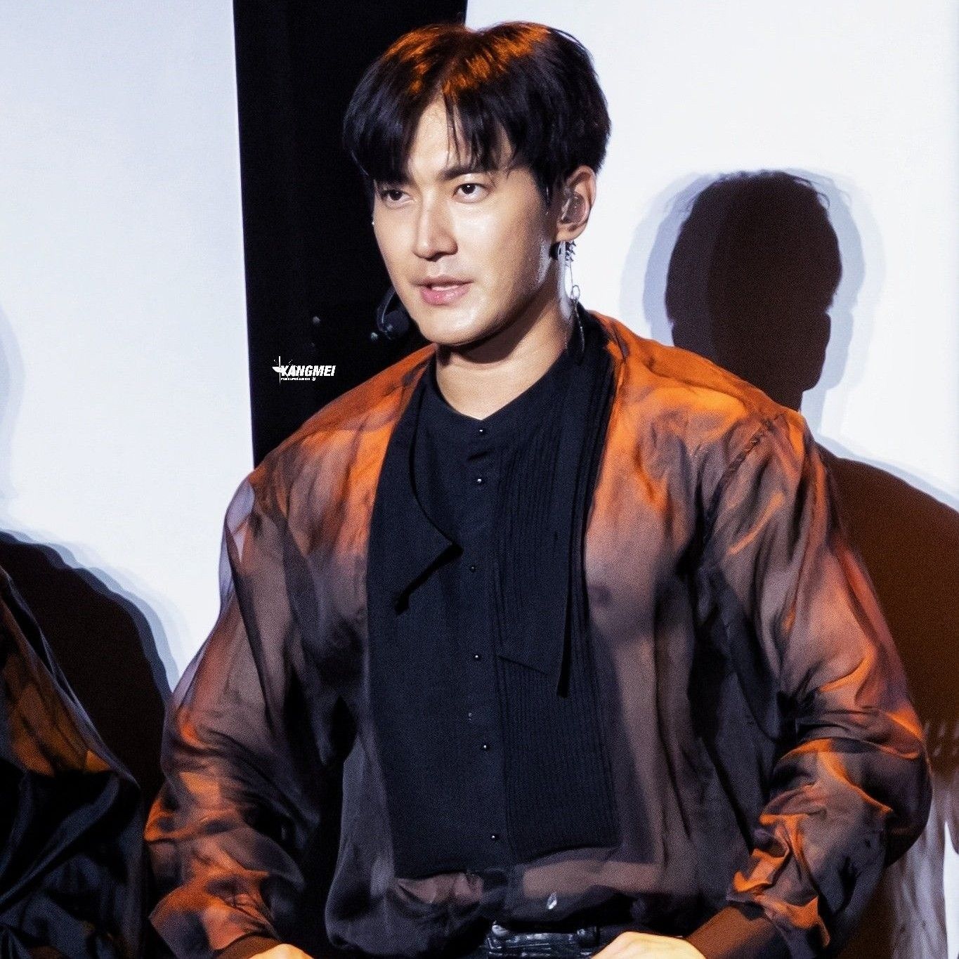 Latest photo of Choi Siwon