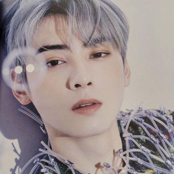 A moment captured by a fan of Cha Eunwoo