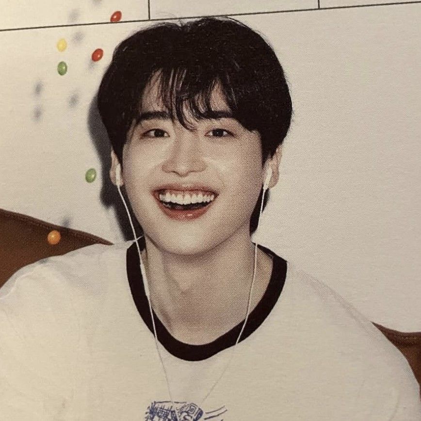 Recent activity shot of Lee Jongsuk