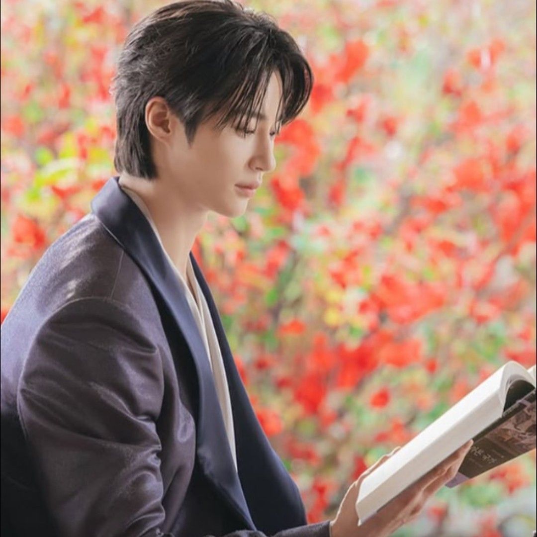 Behind-the-scenes cut of Byeon Wooseok