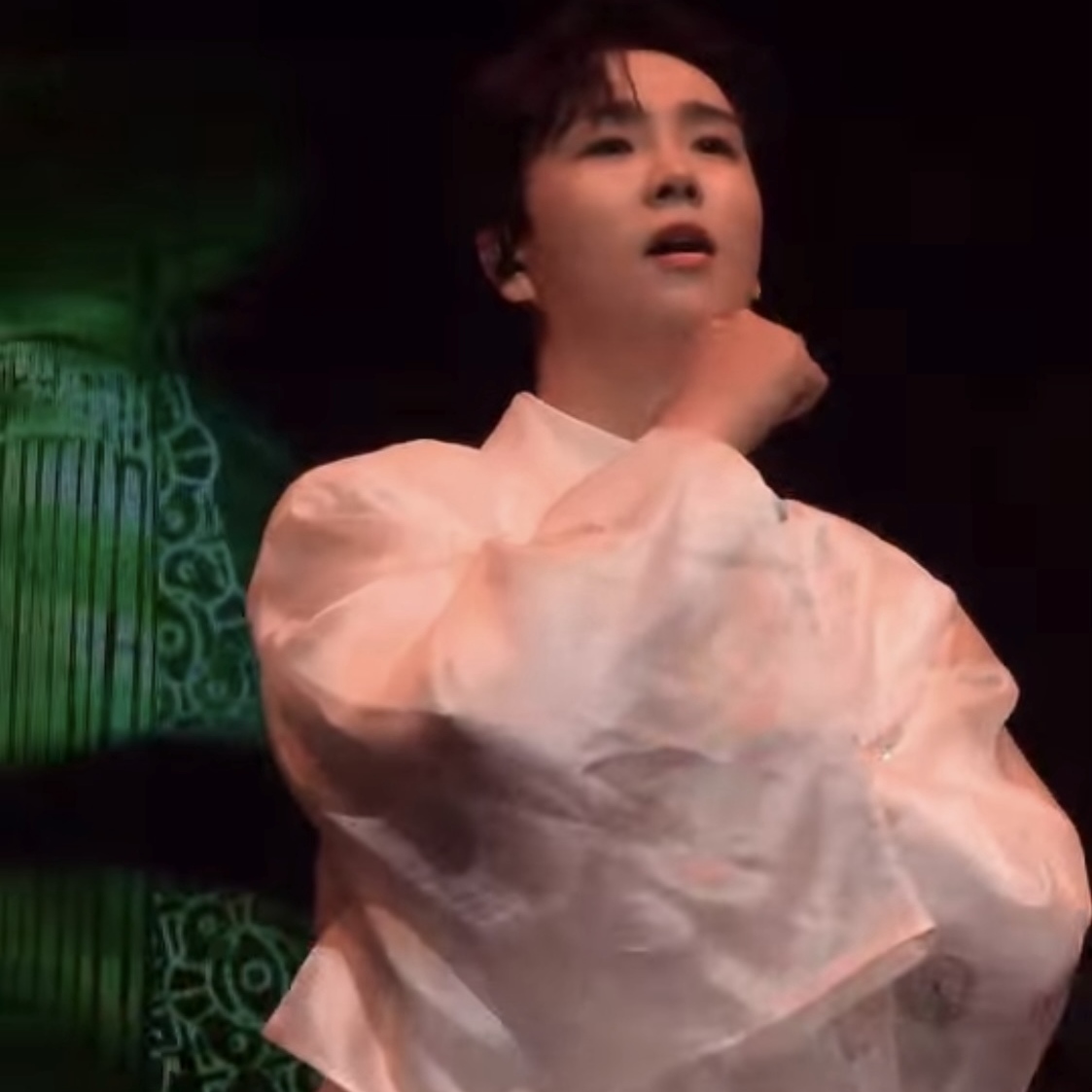 Recent activity shot of Song Minjun