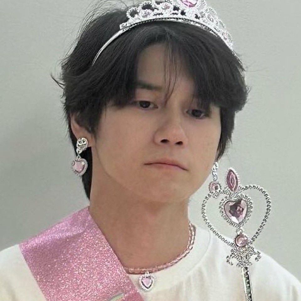 Behind-the-scenes cut of Ong Seongwu