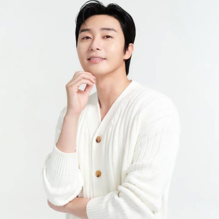 A moment captured by a fan of Park Seojoon