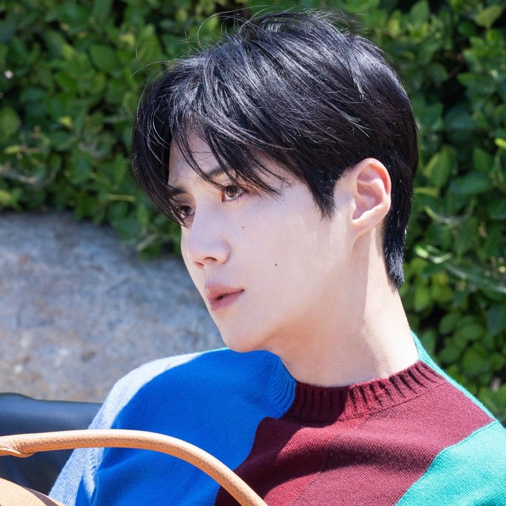 Behind-the-scenes cut of Kim Seonho