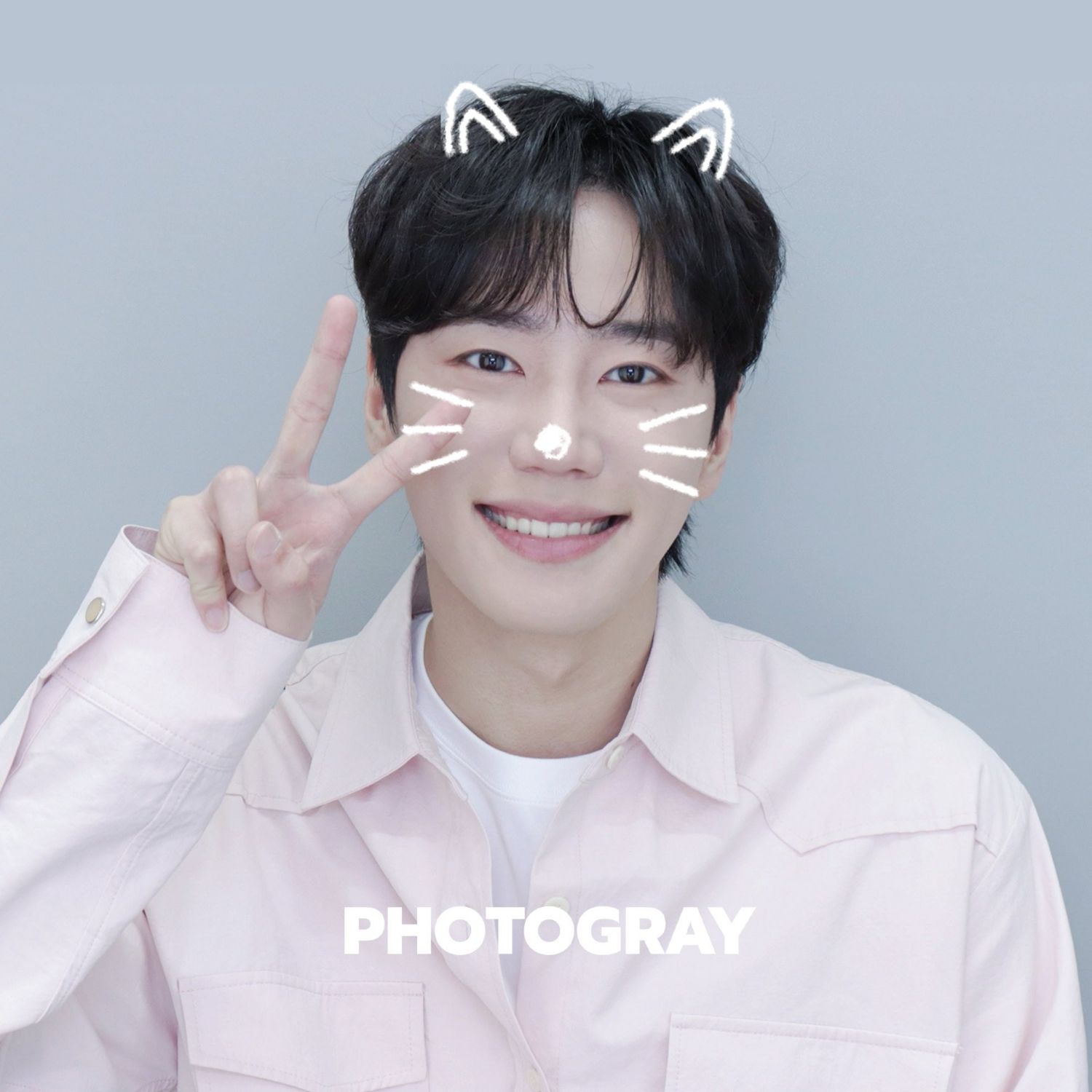 Behind-the-scenes cut of Lee Junyoung