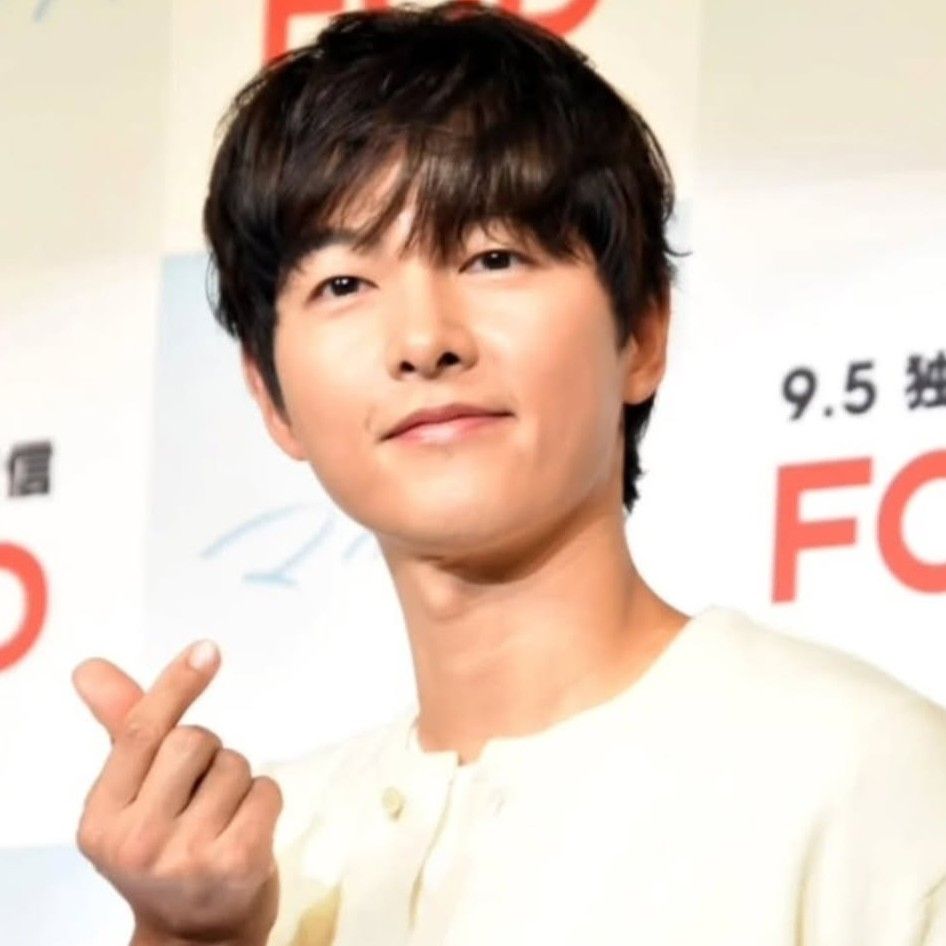 Latest photo of Song Joongki
