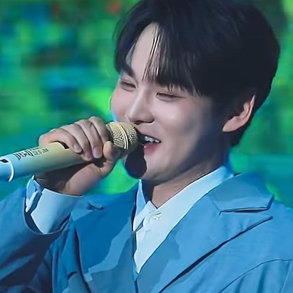 박서진 최근 활동샷