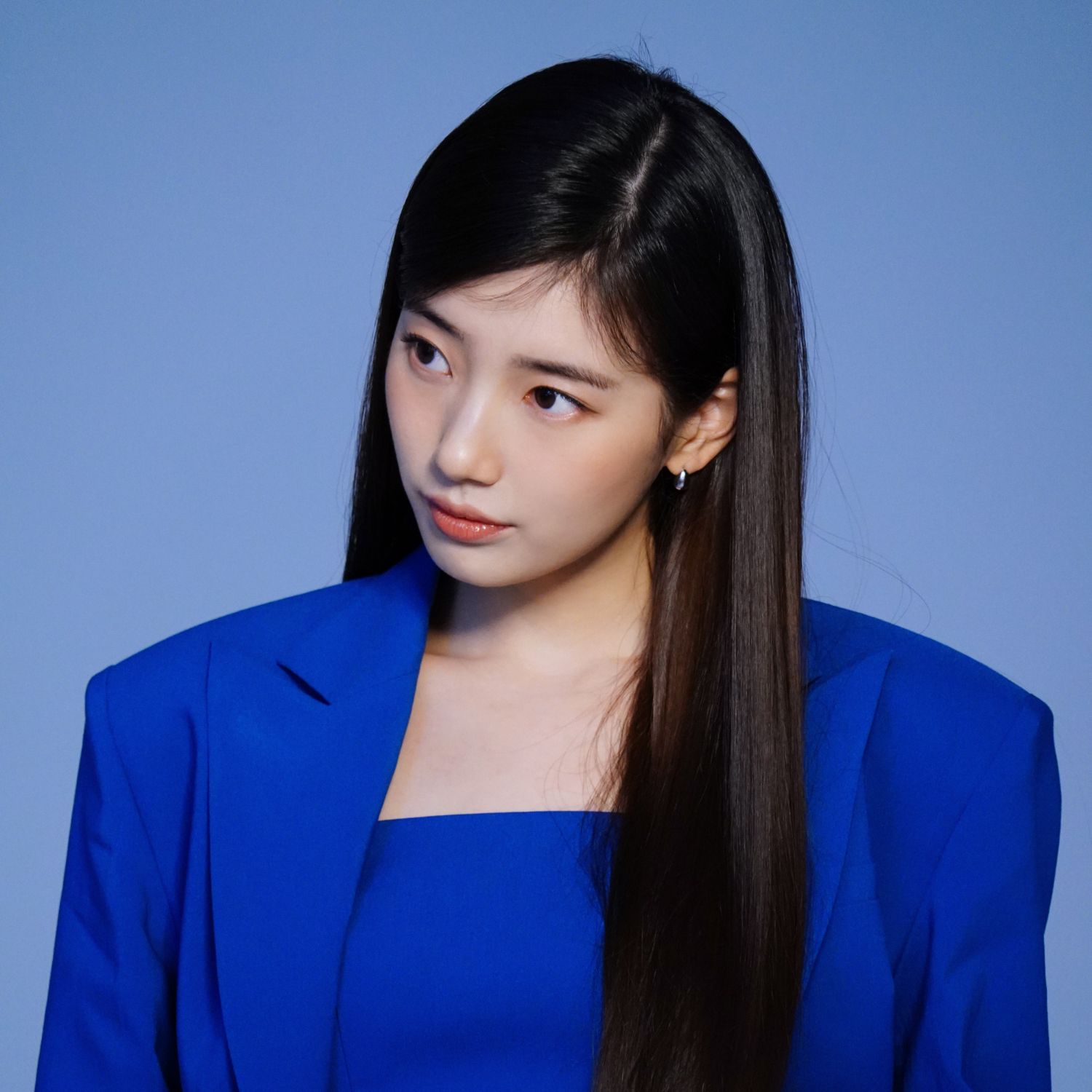 Recent activity shot of Bae Suzy