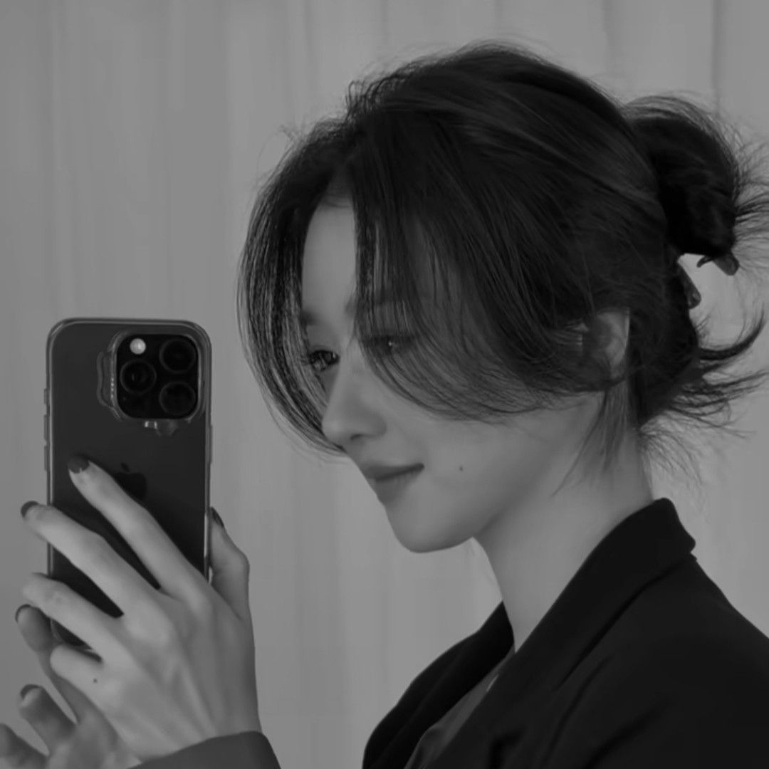 A moment captured by a fan of Seo Yeaji