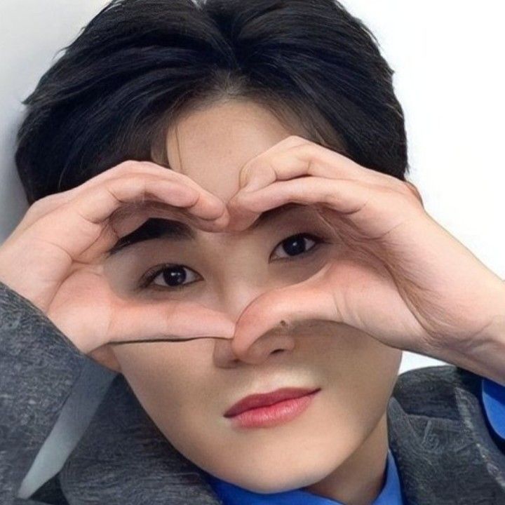 金熙栽的最新照片