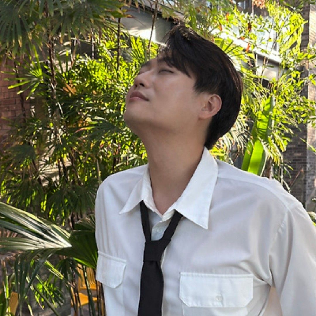Behind-the-scenes cut of Min Soohyun