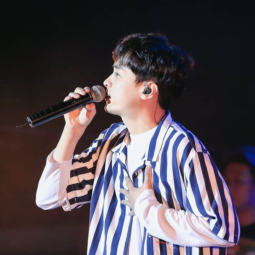 Foto terbaru dari Min Kyunghoon