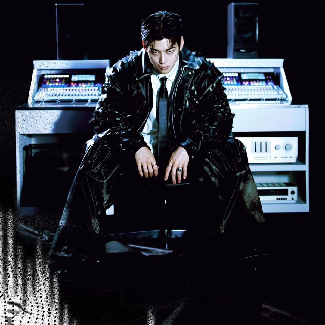 Foto kegiatan terbaru dari Cha Eunwoo