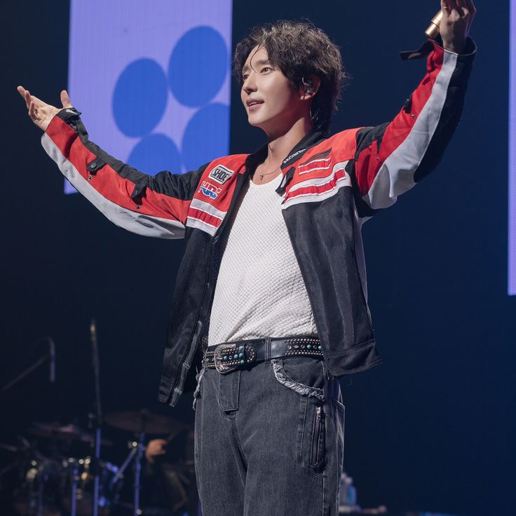 Recent activity shot of Lee Joongi