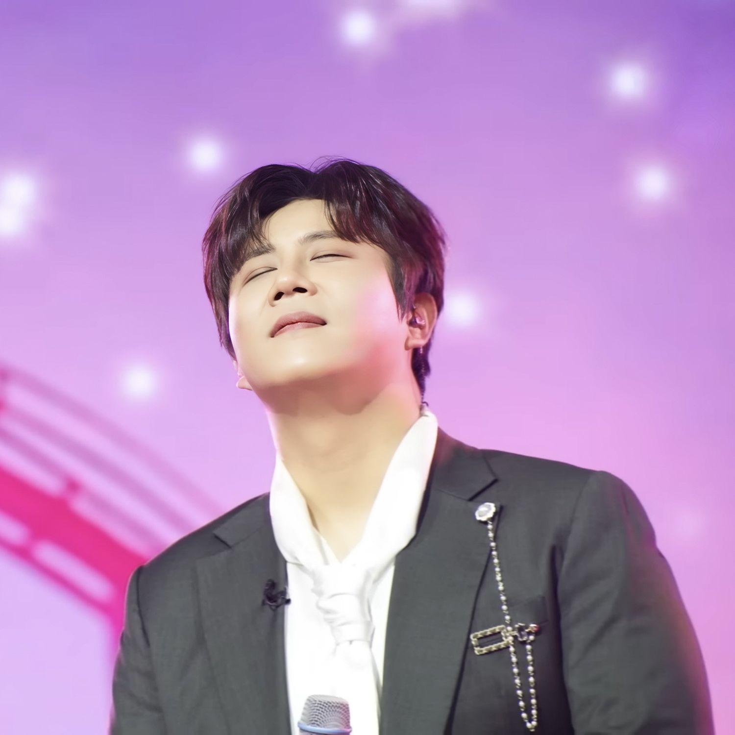 Recent activity shot of Jin Haesung