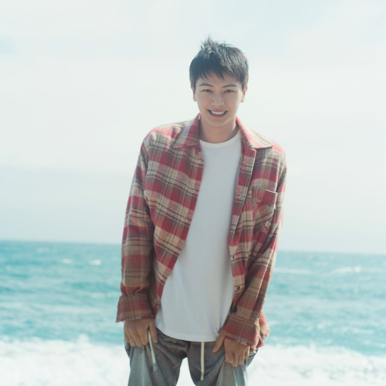 Behind-the-scenes cut of Yook Sungjae