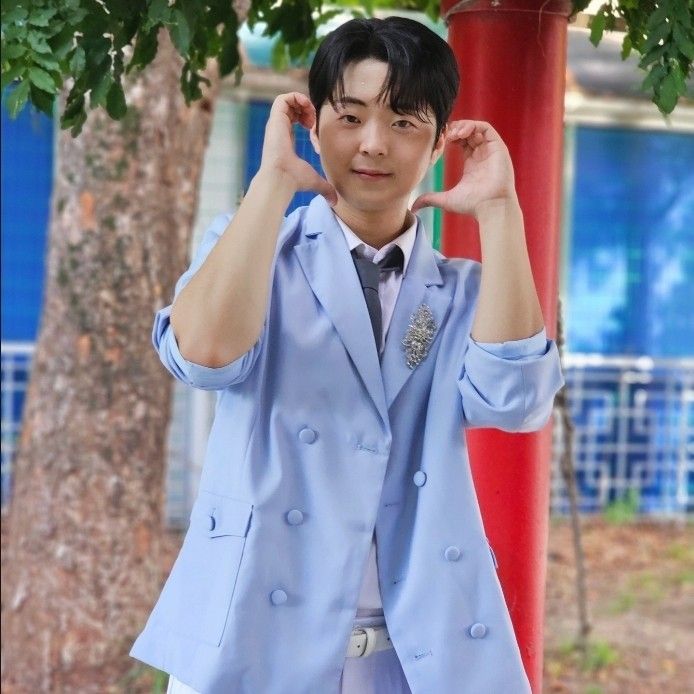 Behind-the-scenes cut of Park Minsu