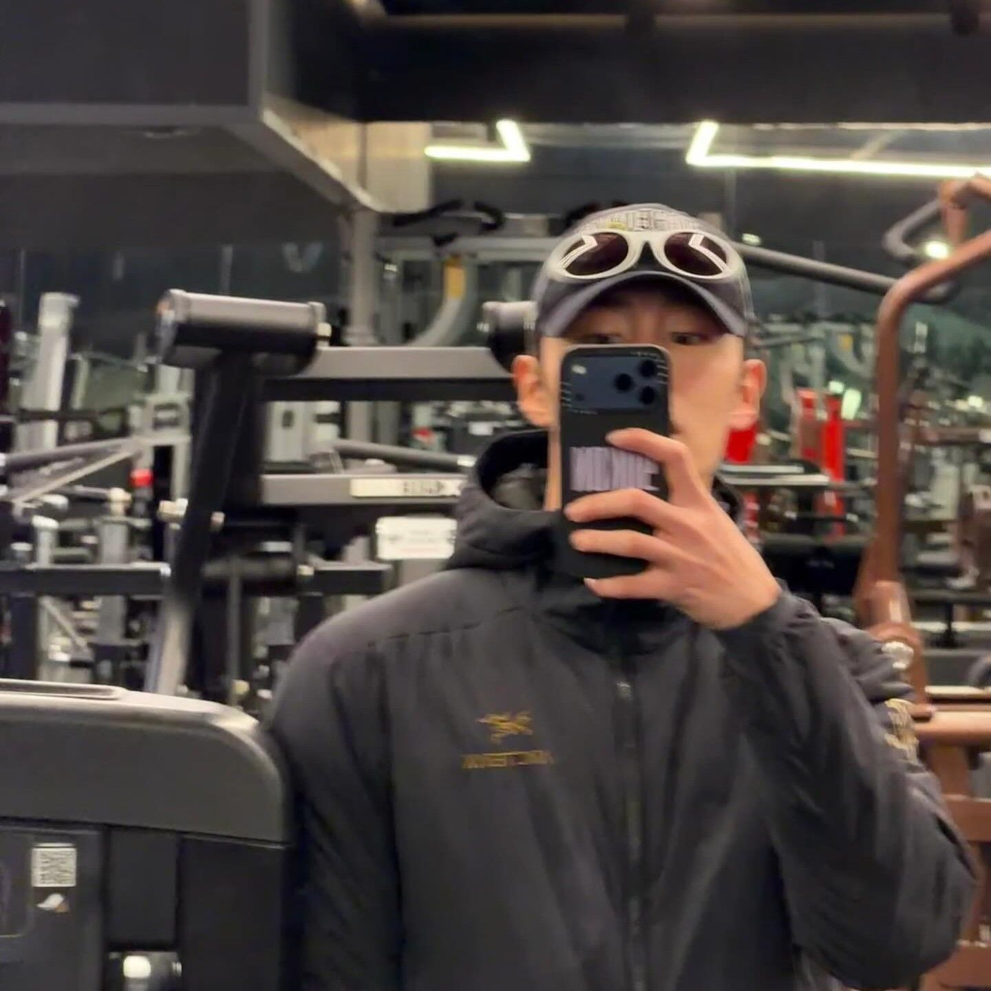 Behind-the-scenes cut of Lee Jaewook