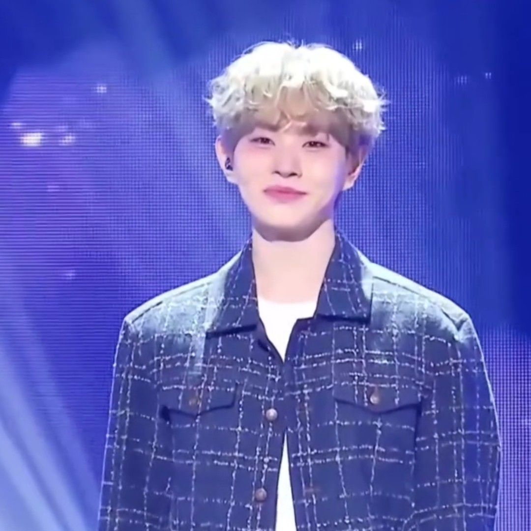 粉絲拍下的Lee Byeongchan瞬間