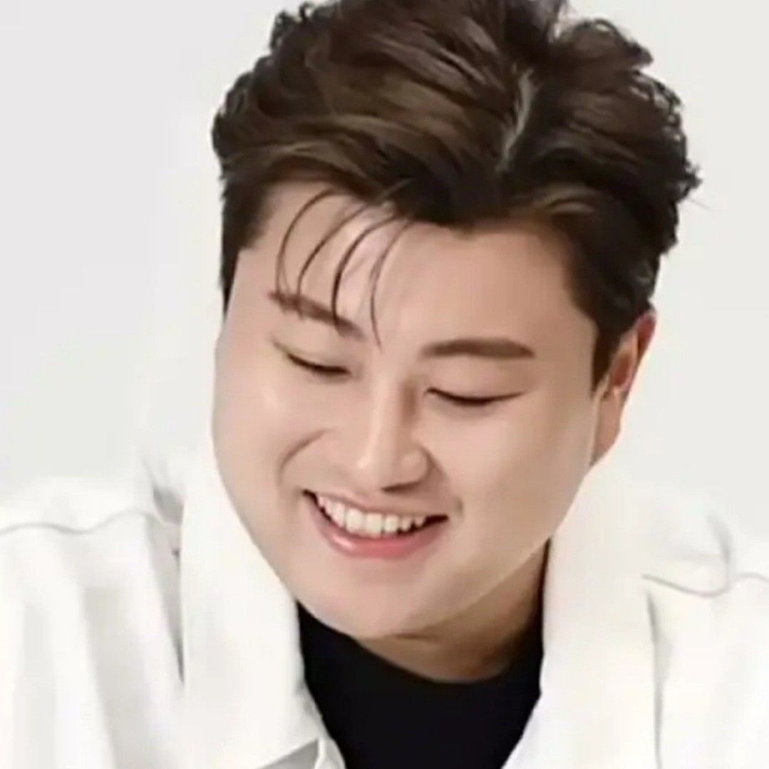 粉絲拍下的金浩中瞬間