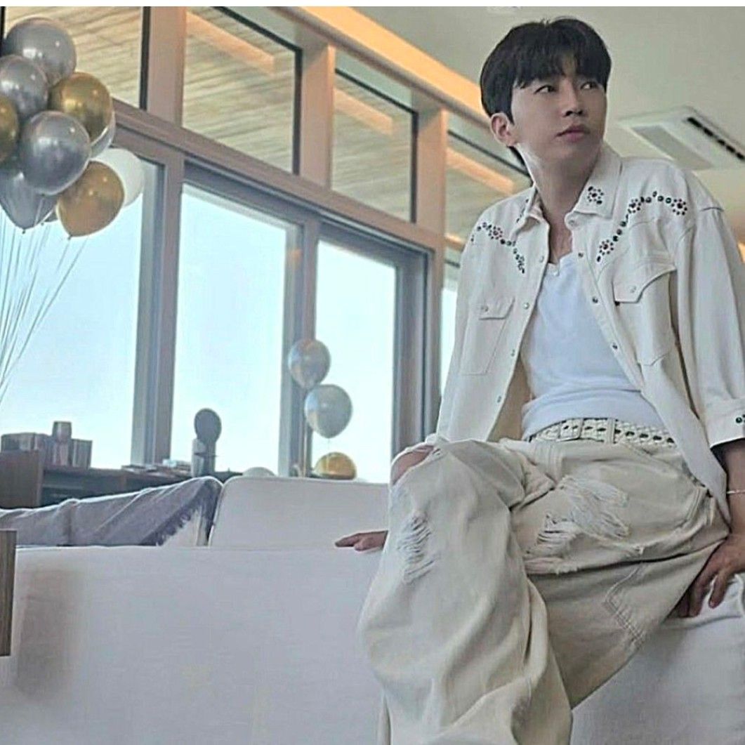 임영웅의 비하인드 컷