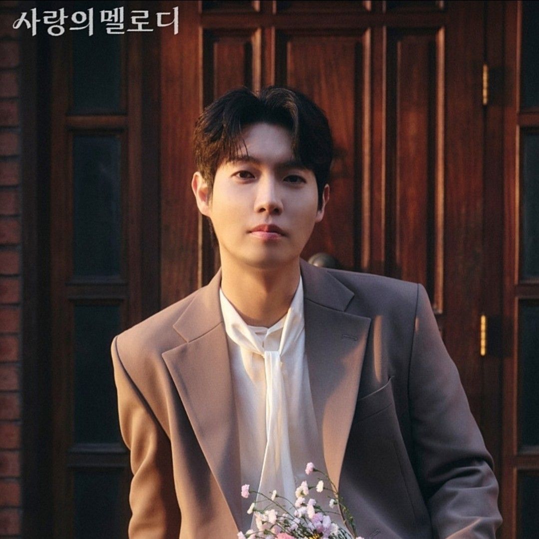 A moment captured by a fan of Son Taejin