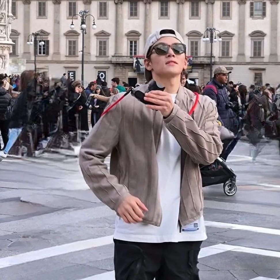 粉絲拍下的池昌旭瞬間