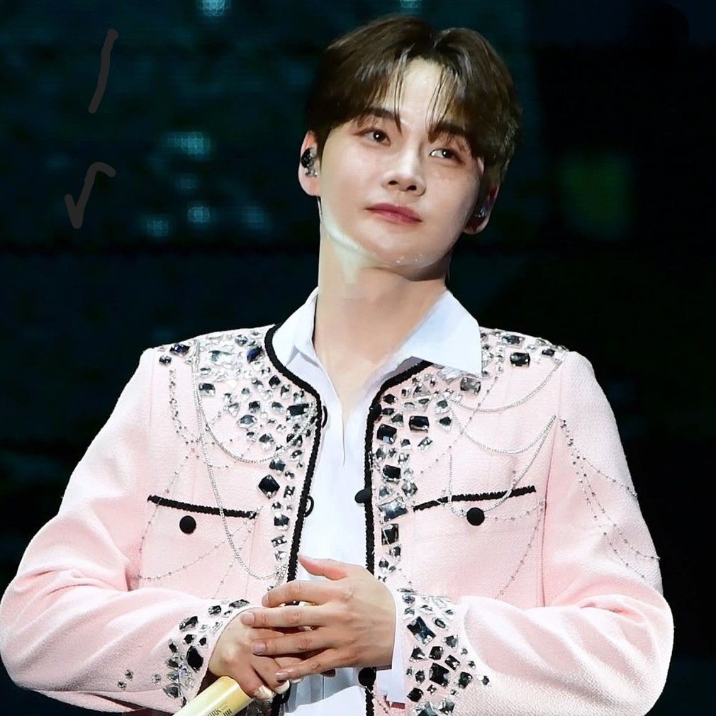 粉丝拍下的朴瑞镇瞬间