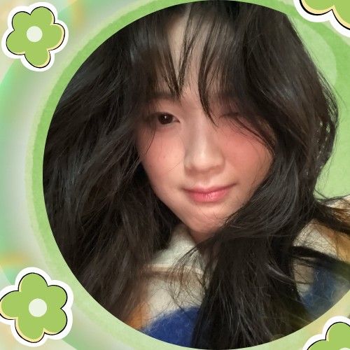 Recent activity shot of Kim Hyeyoon