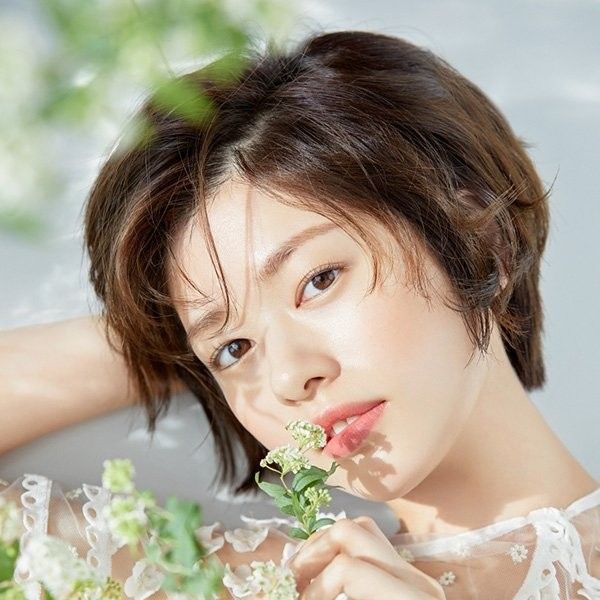 Behind-the-scenes cut of Jung Somin