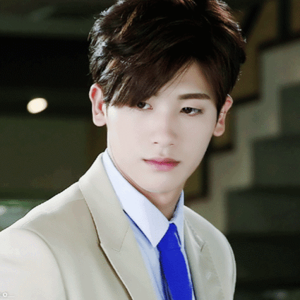 Behind-the-scenes cut of Park Hyungsik