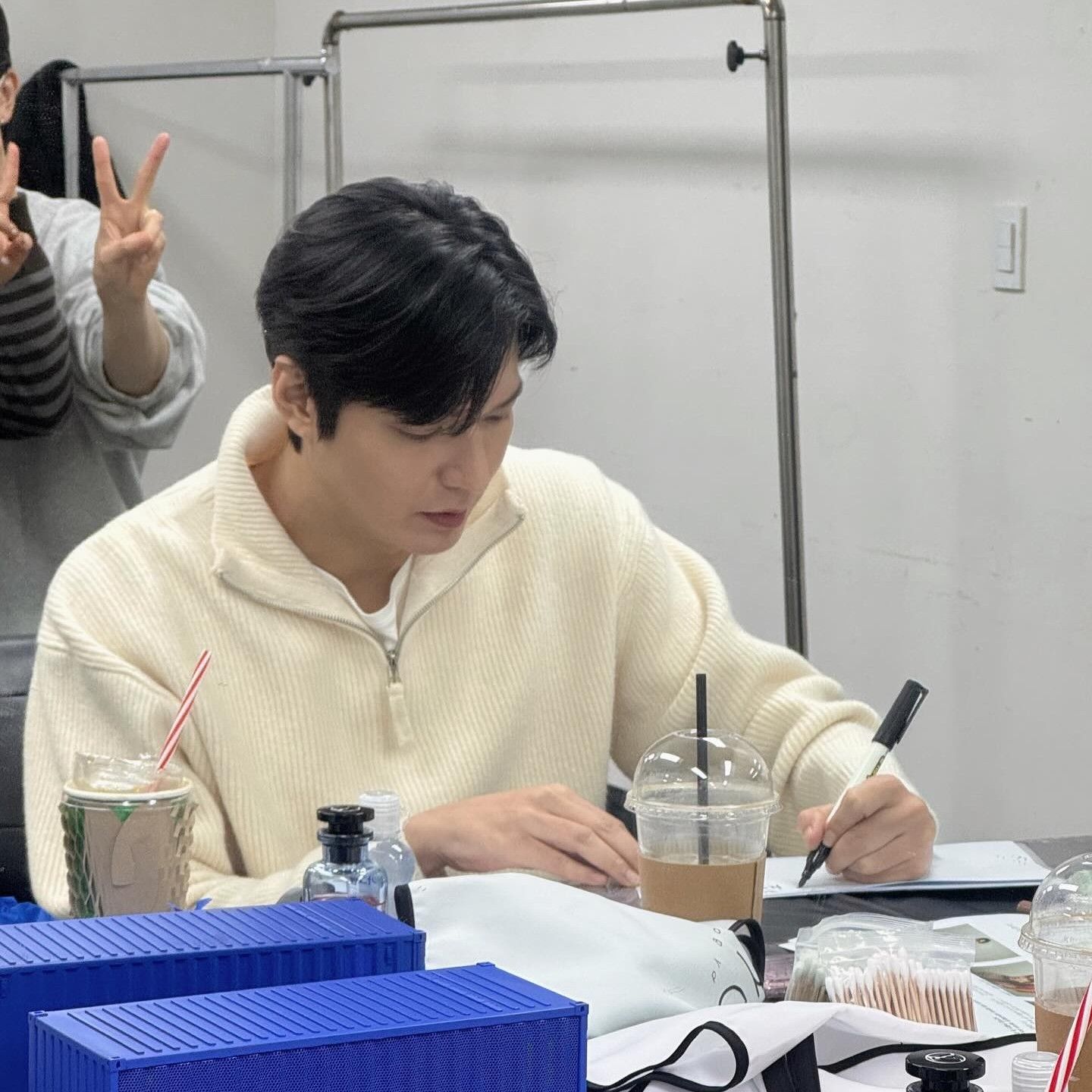 イ・ミンホのビハインドカット