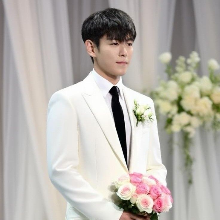 Behind-the-scenes cut of T.O.P