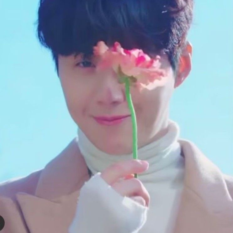 A moment captured by a fan of Kim Seonho