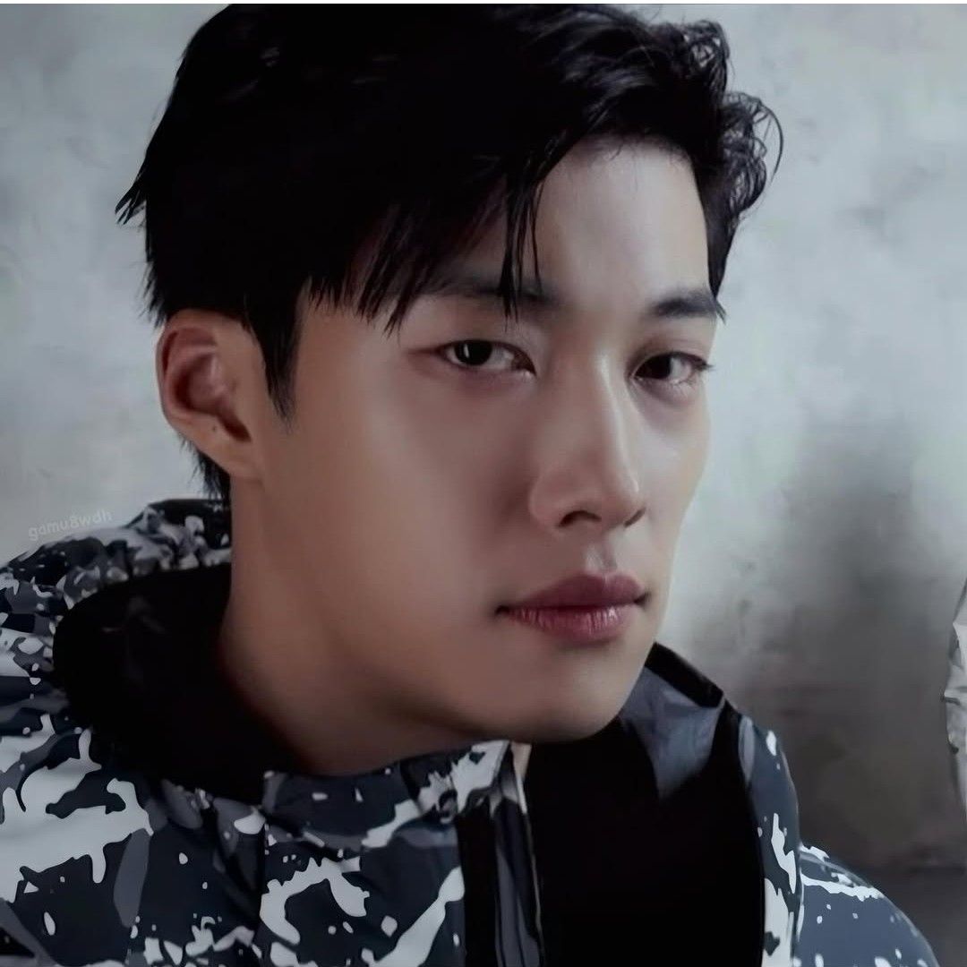 Behind-the-scenes cut of Woo Dohwan