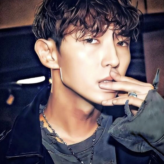 A moment captured by a fan of Lee Joongi