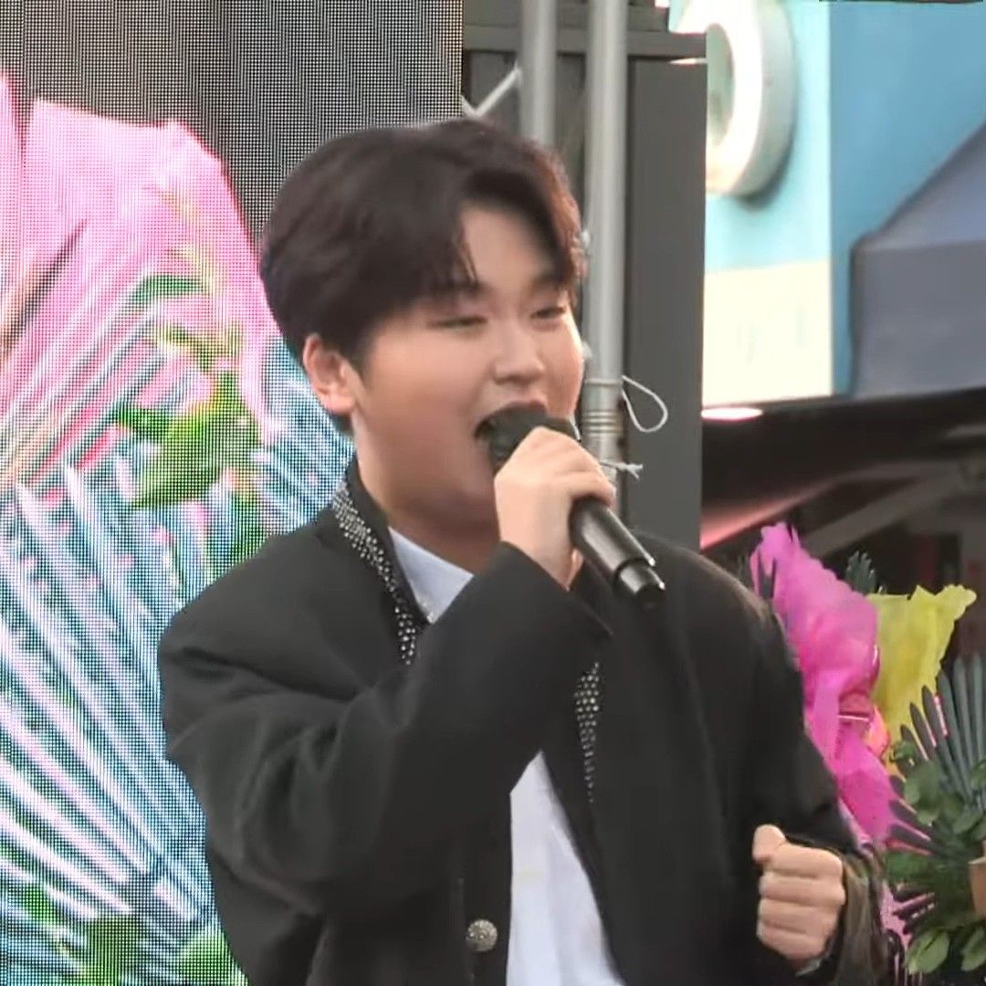 Recent activity shot of Park Sungon